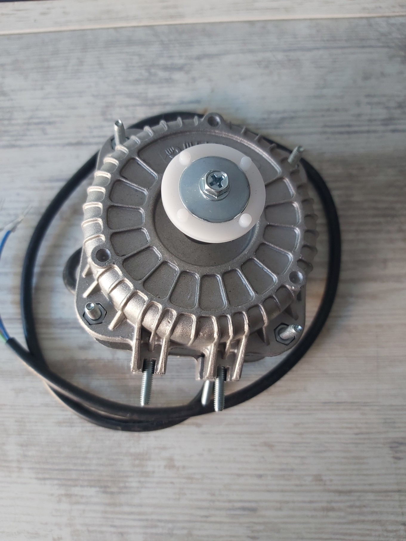WEIGUANG AYAKLI FAN YZF18-30 70W