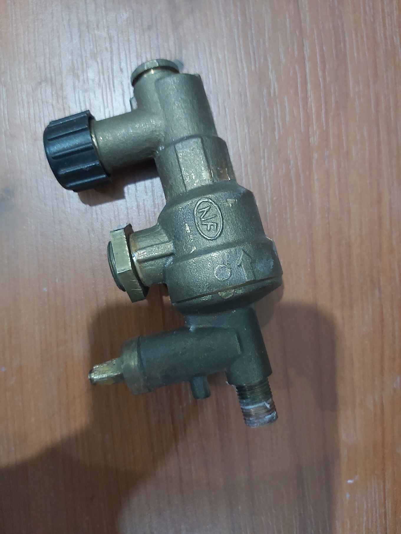 SU DOLDURMA MUSLUĞU BUDERUS GB022 ÇIKMA