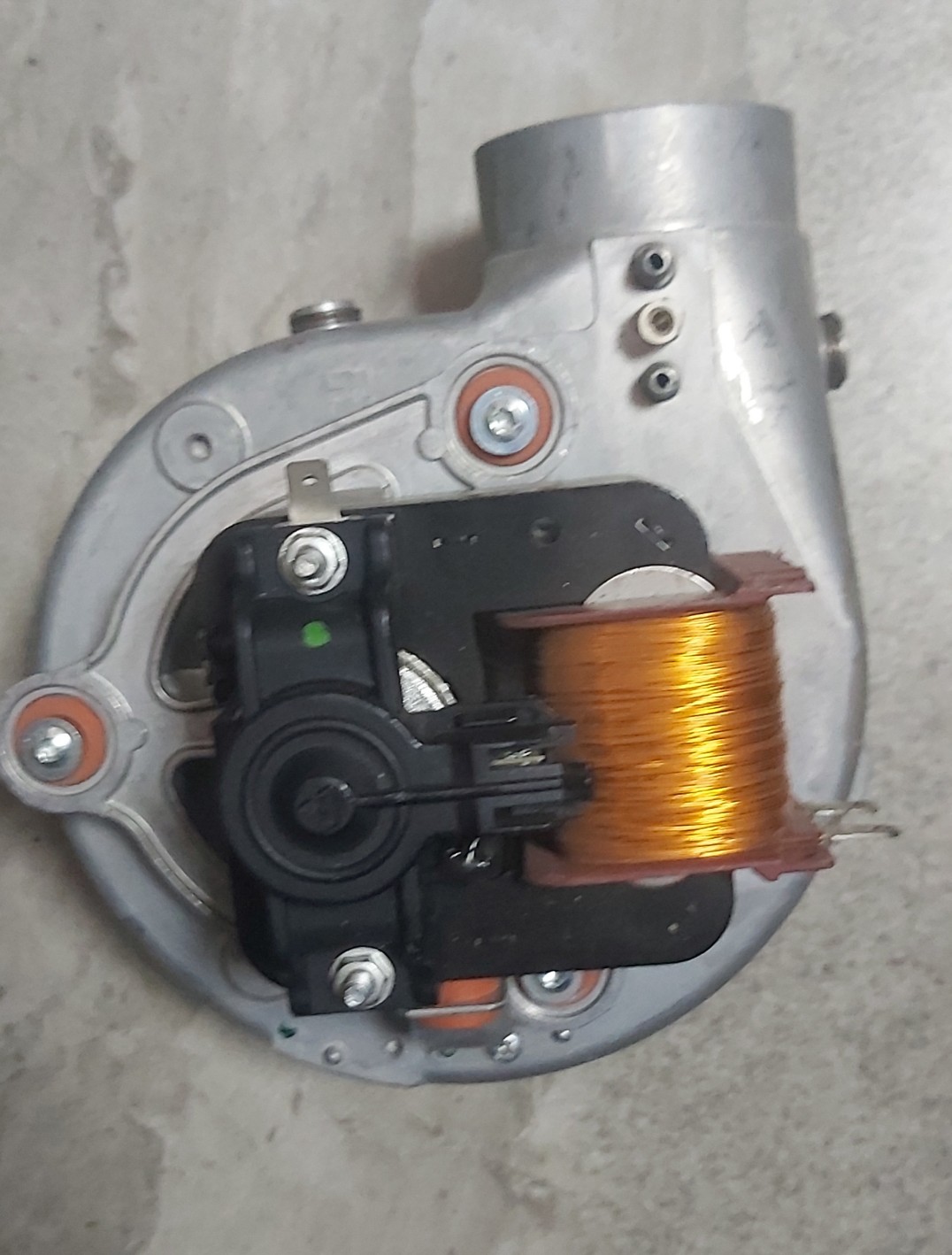 FAN MOTORU TAKOLU BOSH